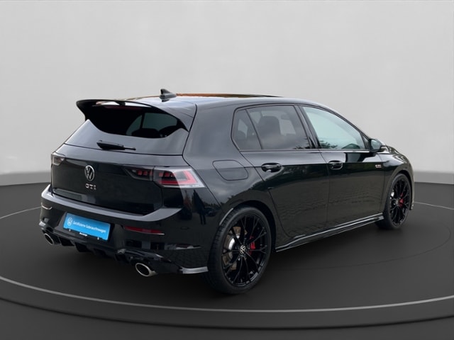 Volkswagen Golf 2.0 TSI DSG Golf VIII