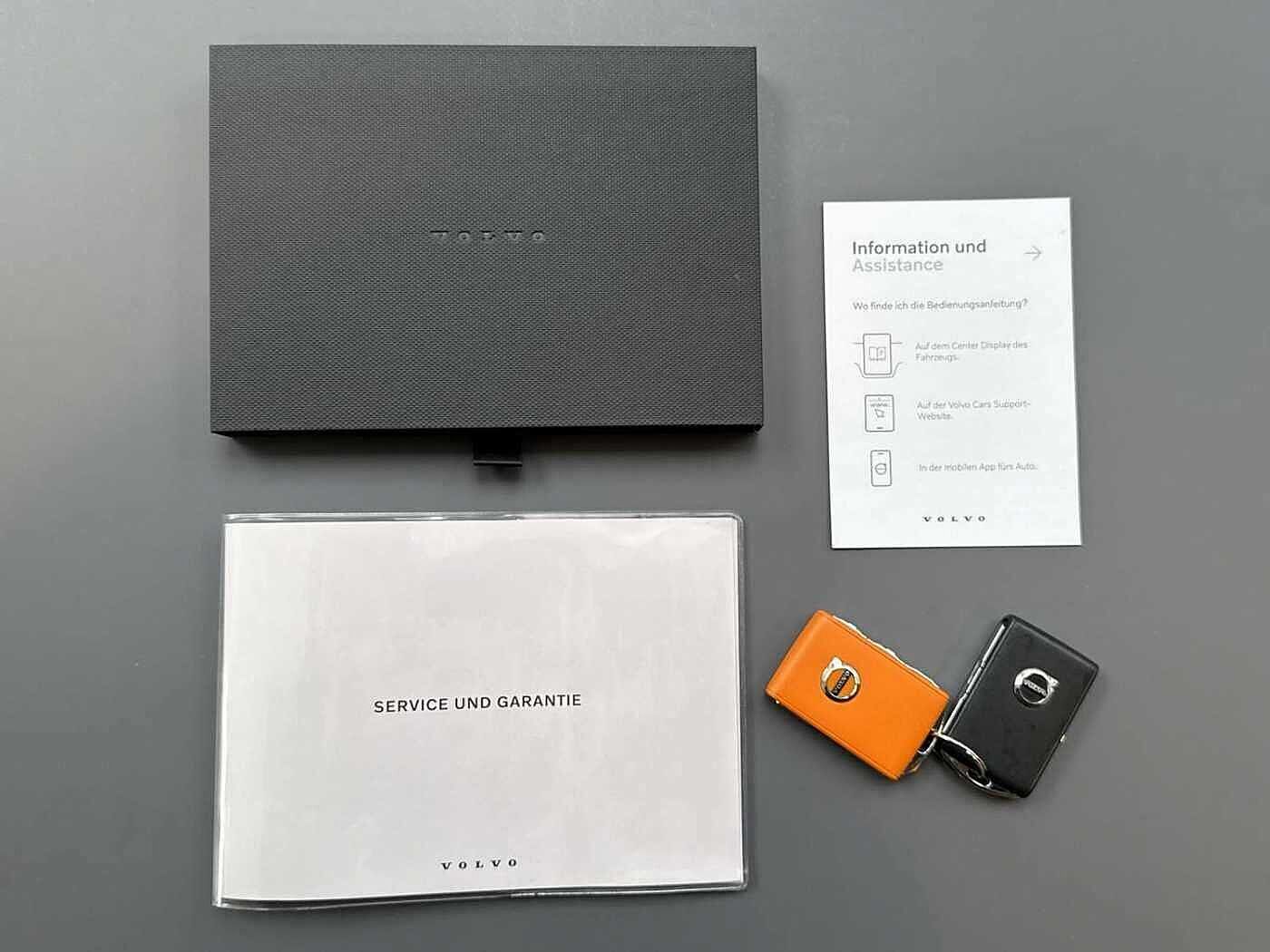 Volvo XC60 Dark Plus