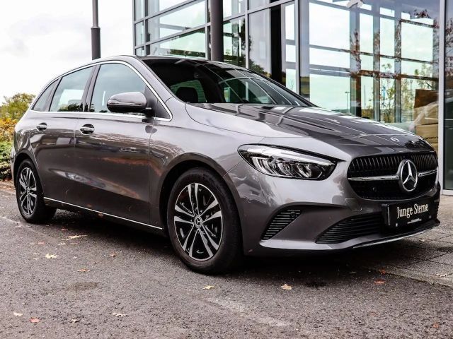 Mercedes-Benz B 200 Progressive Sedan