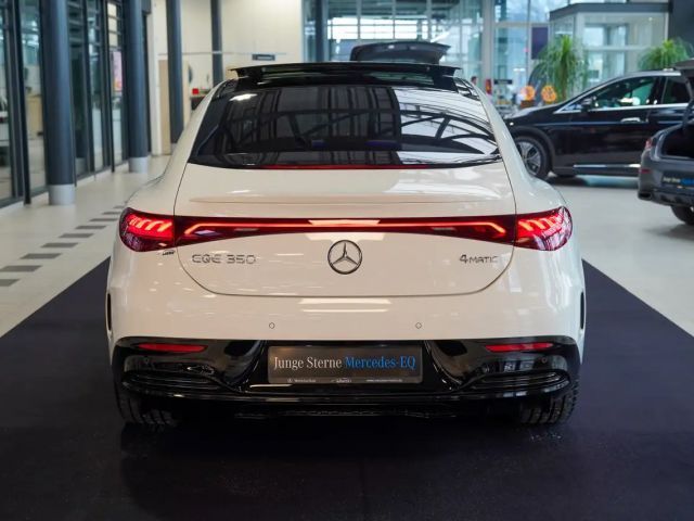 Mercedes-Benz EQE 350 4MATIC AMG Line Sedan