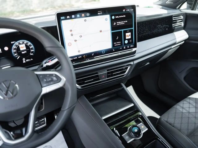 Volkswagen Tiguan 4Motion DSG R-Line Style