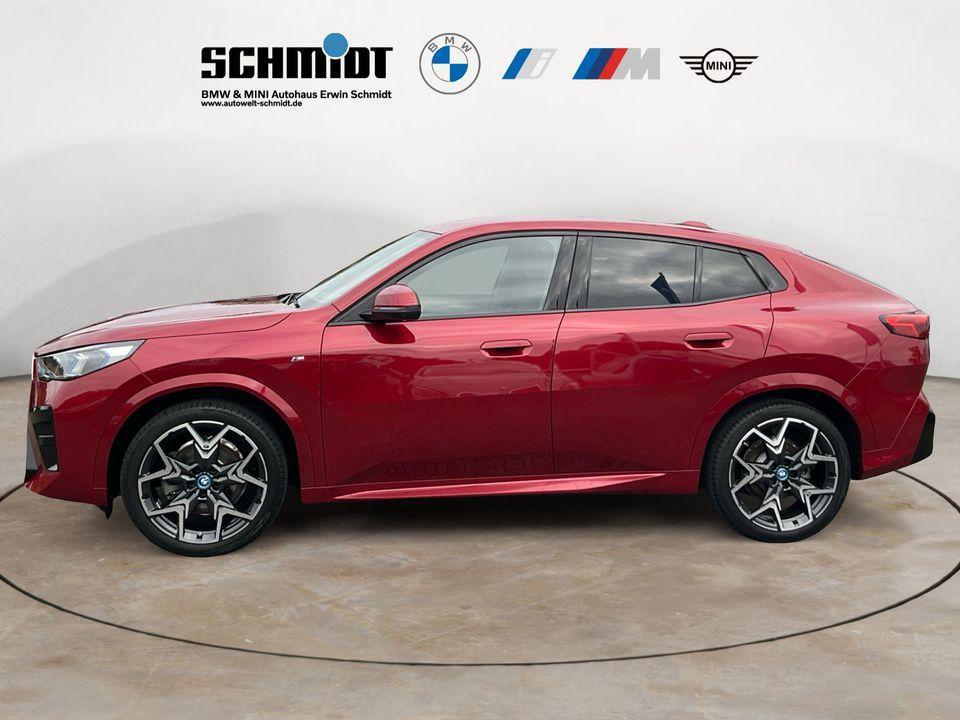 BMW iX2 xDrive30