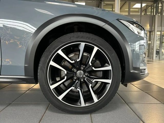 Volvo V90 Cross Country AWD
