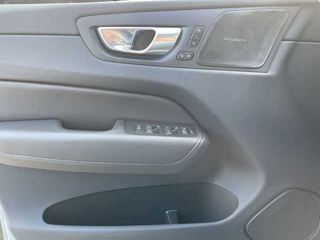 Volvo XC60 Business Dark Plus