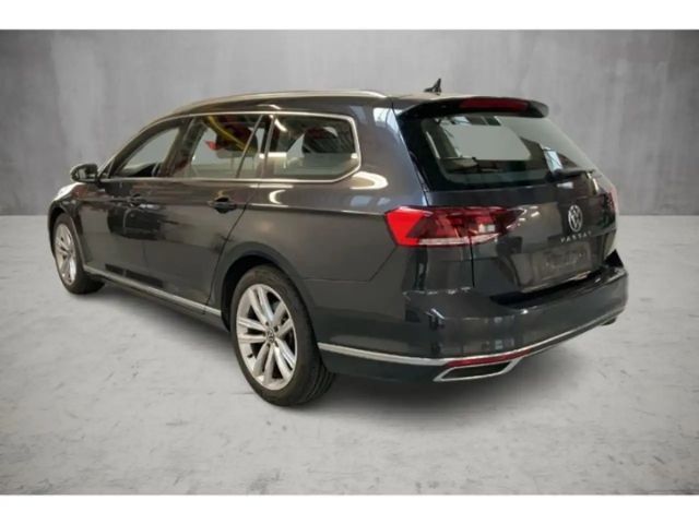 Volkswagen Passat 1.5 TSI Elegance Elegance