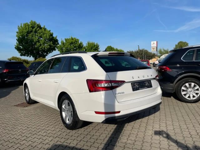 Skoda Superb 2.0 TDI Ambition Combi