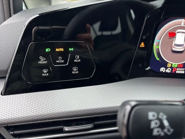 Volkswagen Golf Style eHybrid