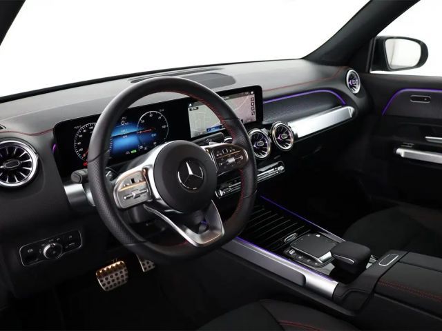 Mercedes-Benz EQB 300 4MATIC AMG Line