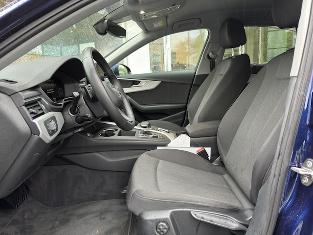 Audi A4 40 TFSI Avant S-Tronic