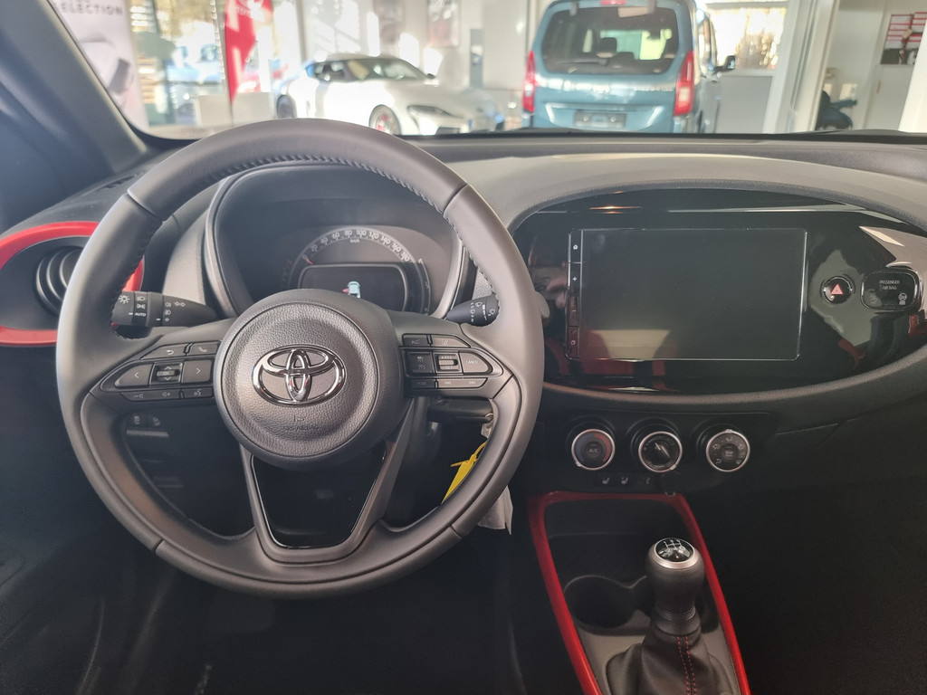 Toyota Aygo X 5-deurs Basis Team D