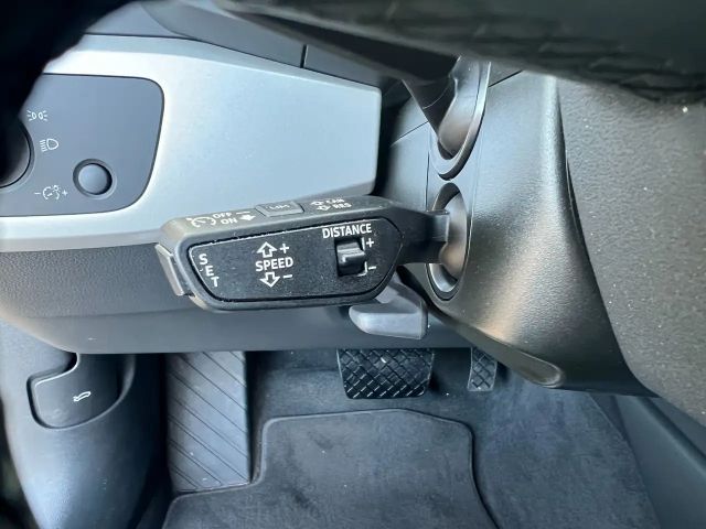 Audi A4 35 TFSI Avant S-Line