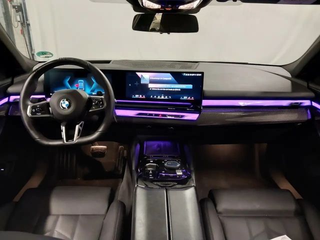 BMW 520 520d M-Sport Sedan xDrive