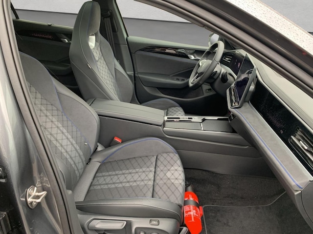 Volkswagen Passat 4Motion DSG R-Line