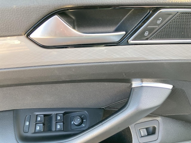 Volkswagen Passat 2.0 TDI Business DSG Variant