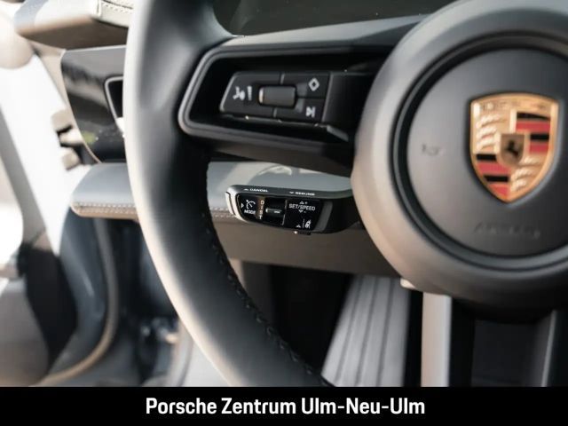 Porsche Taycan BOSE Panoramadach LED-Matrix Panoramadach