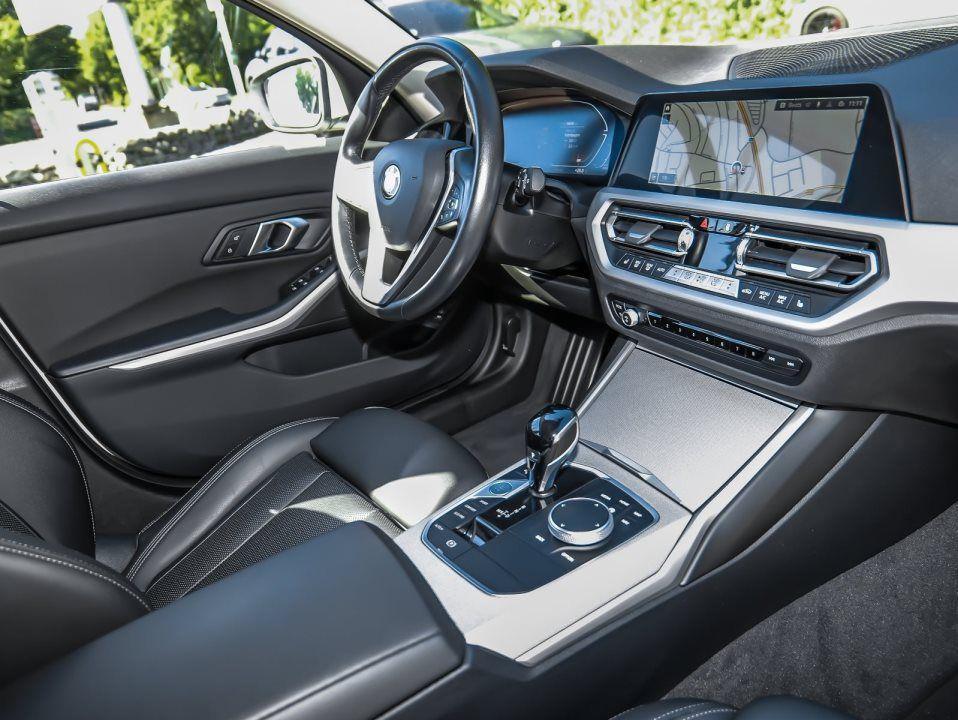 BMW 320 320d Touring xDrive