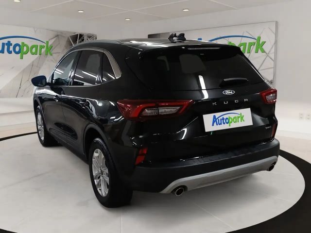 Ford Kuga Hybrid Titanium
