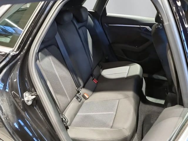 Audi A3 30 TFSI Sedan