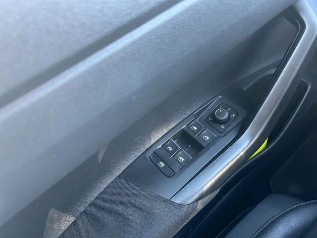 Volkswagen Taigo 1.5 TSI DSG Style