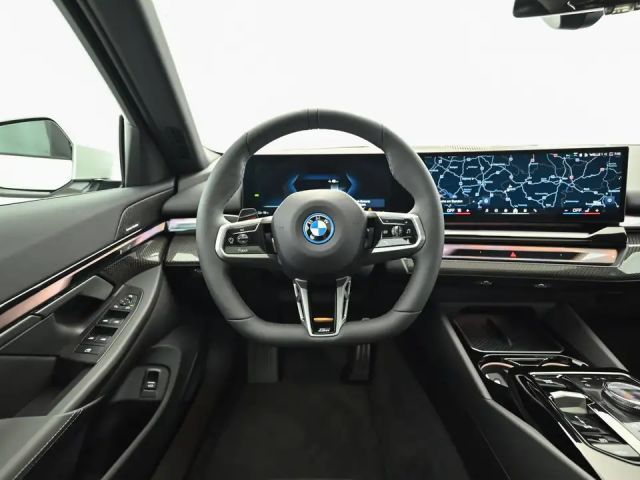 BMW i5 Sedan