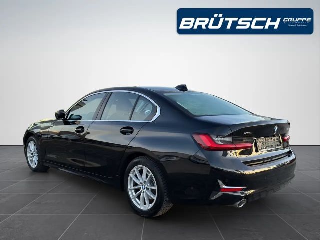 BMW 320 320d Luxury Line Sedan xDrive