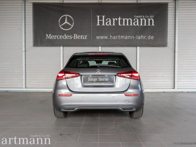 Mercedes-Benz A 200 Hatchback Progressive
