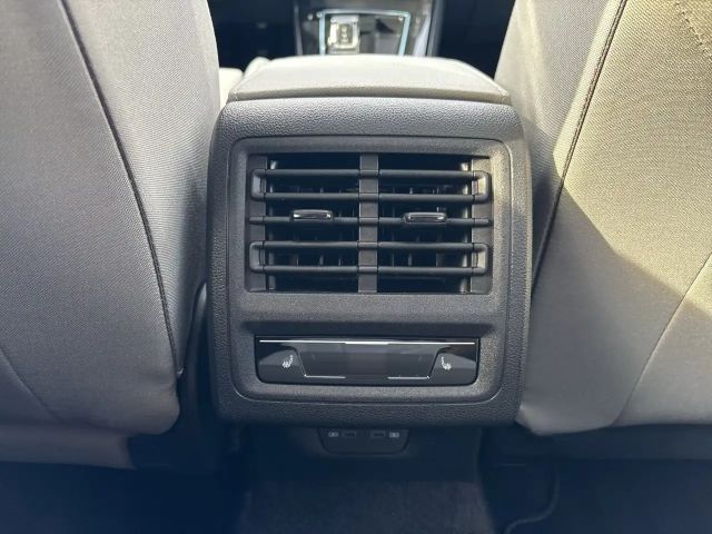 Volkswagen Golf DSG Style