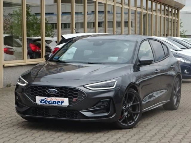 Ford Focus ST Line