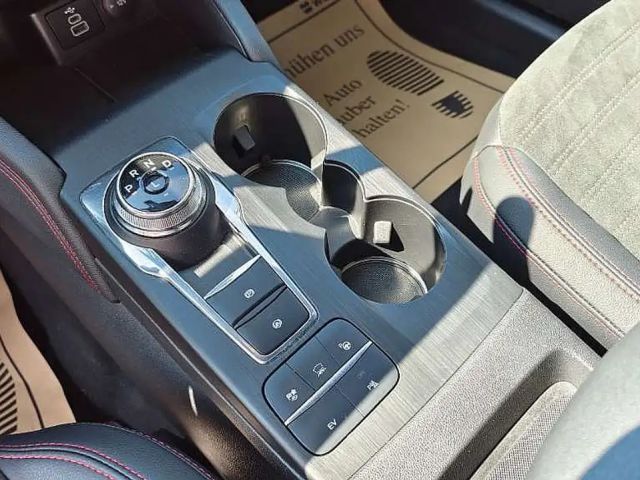 Ford Kuga Plug in Hybrid ST Line X