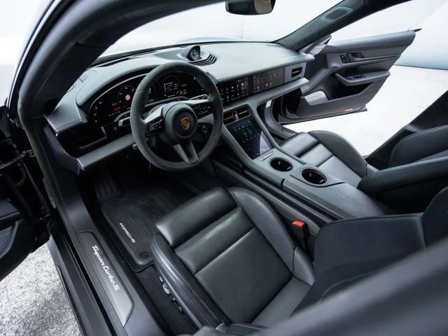 Porsche Taycan S Sport Turismo Turbo
