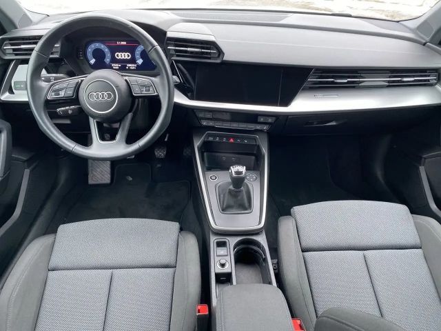 Audi A3 30 TFSI Sedan