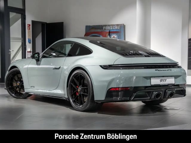 Porsche 992 Carrera Coupé GTS