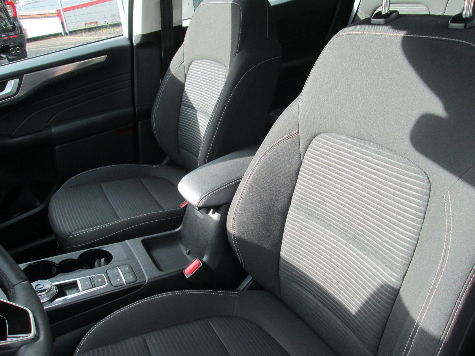 Ford Kuga Hybrid Plug in Hybrid Titanium