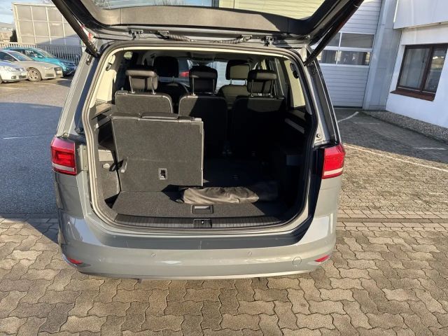 Volkswagen Touran 1.5 TSI DSG