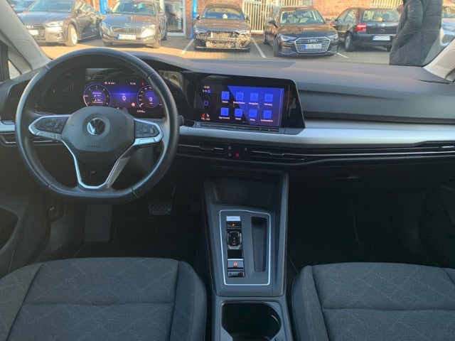 Volkswagen Golf 2.0 TDI DSG Life Variant