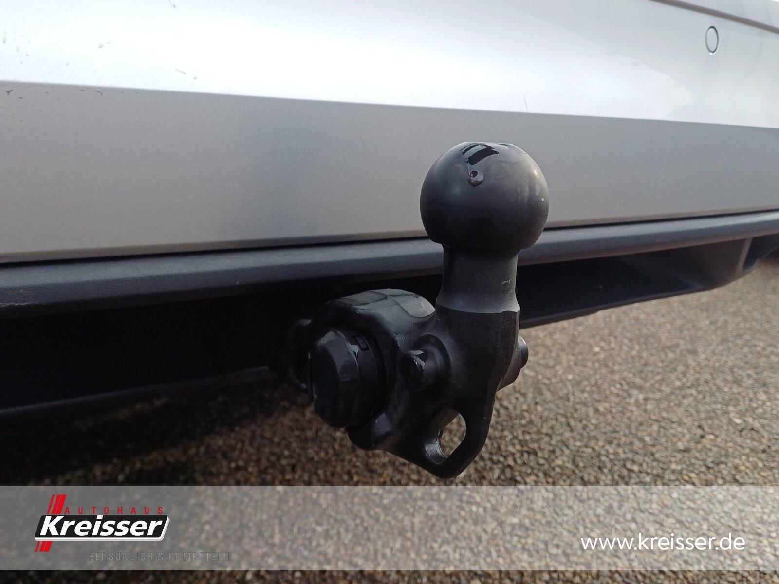 Volkswagen Golf 1.5 eTSI Life Variant