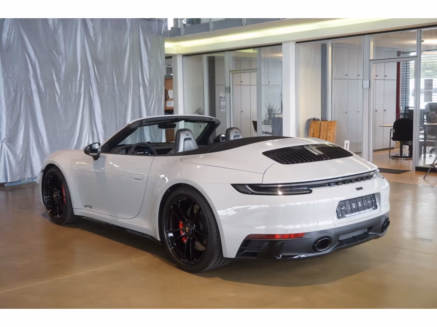 Porsche 911 4 Cabriolet Carrera GTS