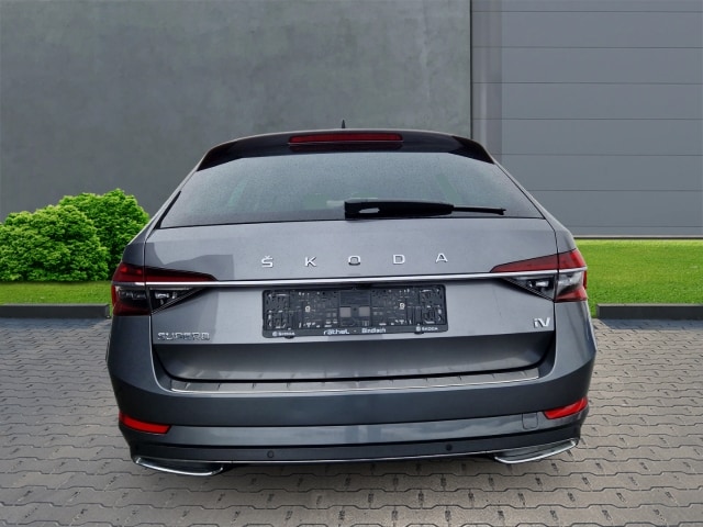 Skoda Superb Combi iV
