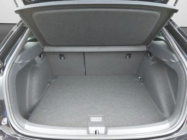 Volkswagen Taigo 1.0 TSI DSG R-Line