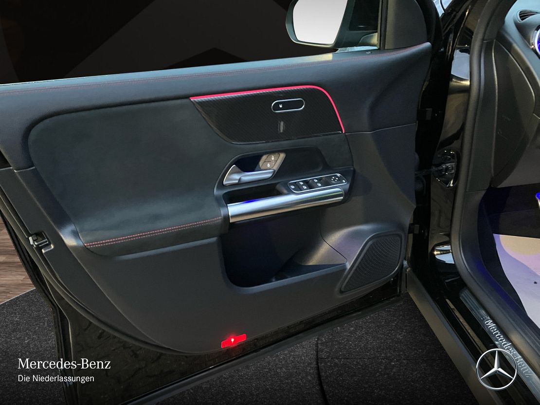 Mercedes-Benz GLA 200 AMG Line