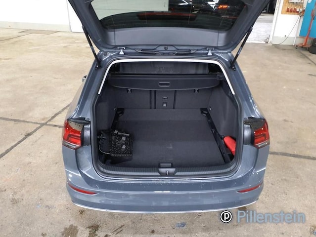 Volkswagen Golf DSG Style Variant