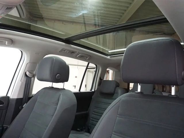 Volkswagen Touran 2.0 TDI Comfortline DSG