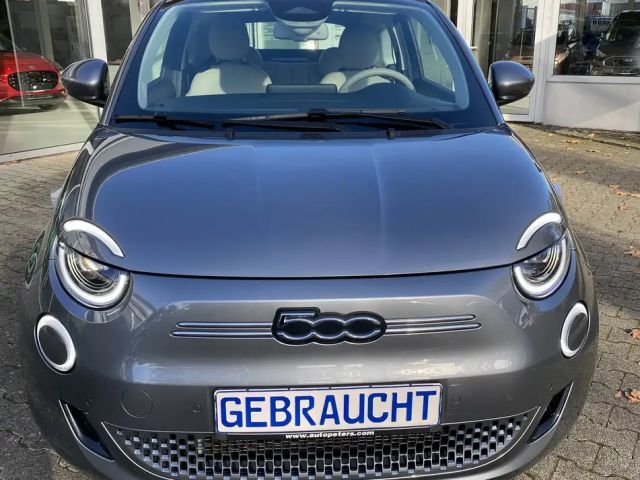 Fiat 500e 42 kWh La Prima