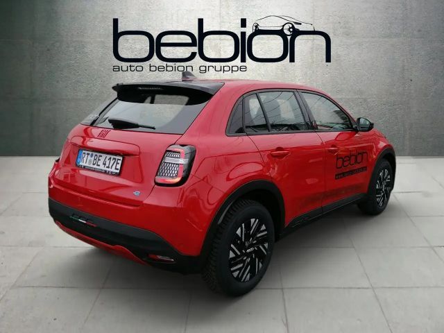 Fiat 600e e PDC LED KlimaA SpurH AUT