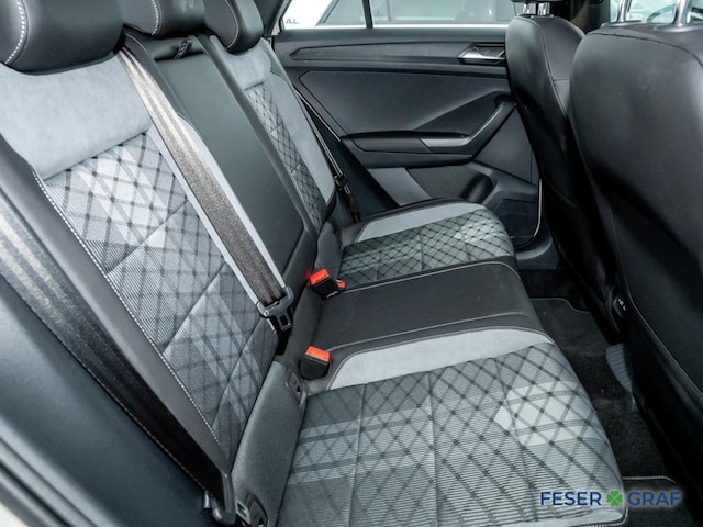 Volkswagen T-Roc 1.5 TSI DSG Plus R-Line