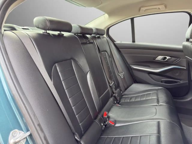 BMW 330 330e Luxury Line Sedan