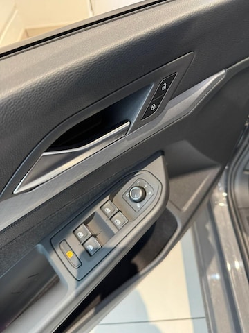 Volkswagen Golf 1.5 eTSI DSG