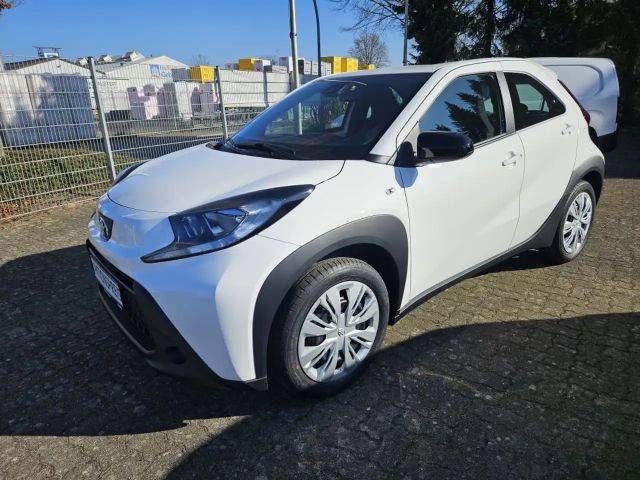 Toyota Aygo X Hatchback Play X-play