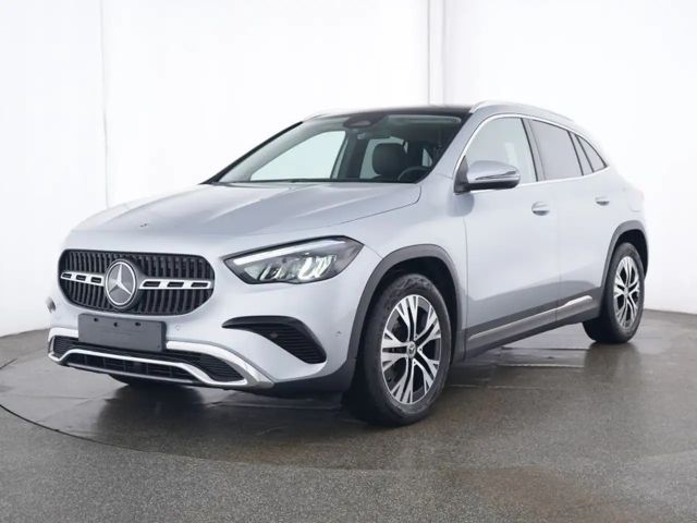 Mercedes-Benz GLA 200 Progressive