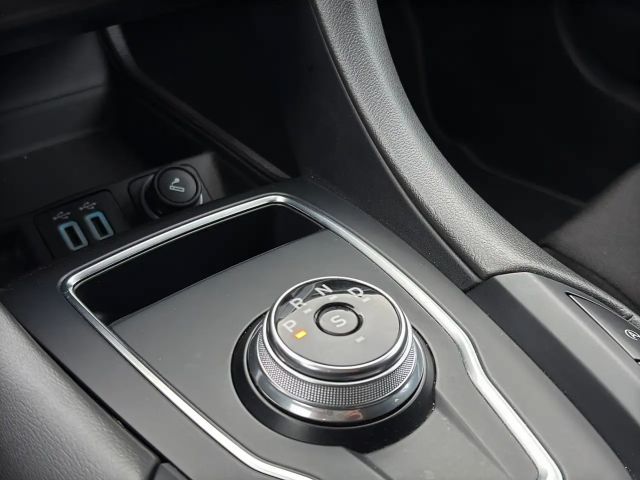 Ford Mondeo Titanium